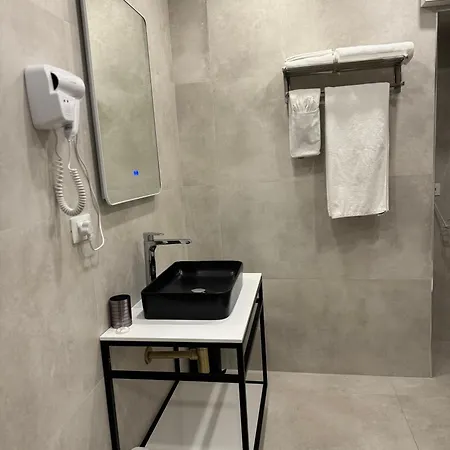L'hotel 3*