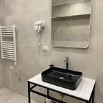 Szálloda L'hotel Tirana