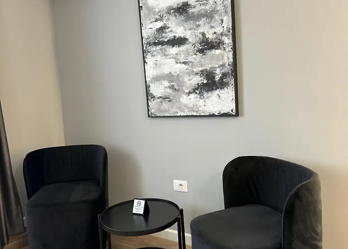 Hotell L'hotel 3*
