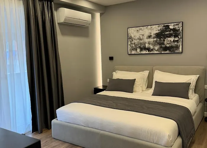 Hotell L'hotel 3*