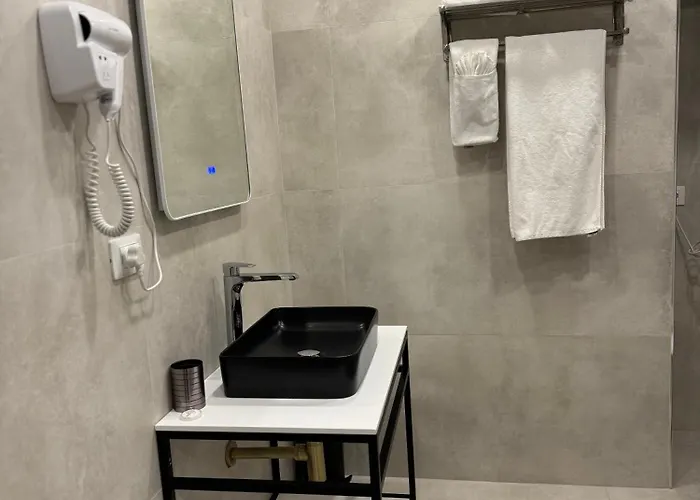 L'hotel 3*
